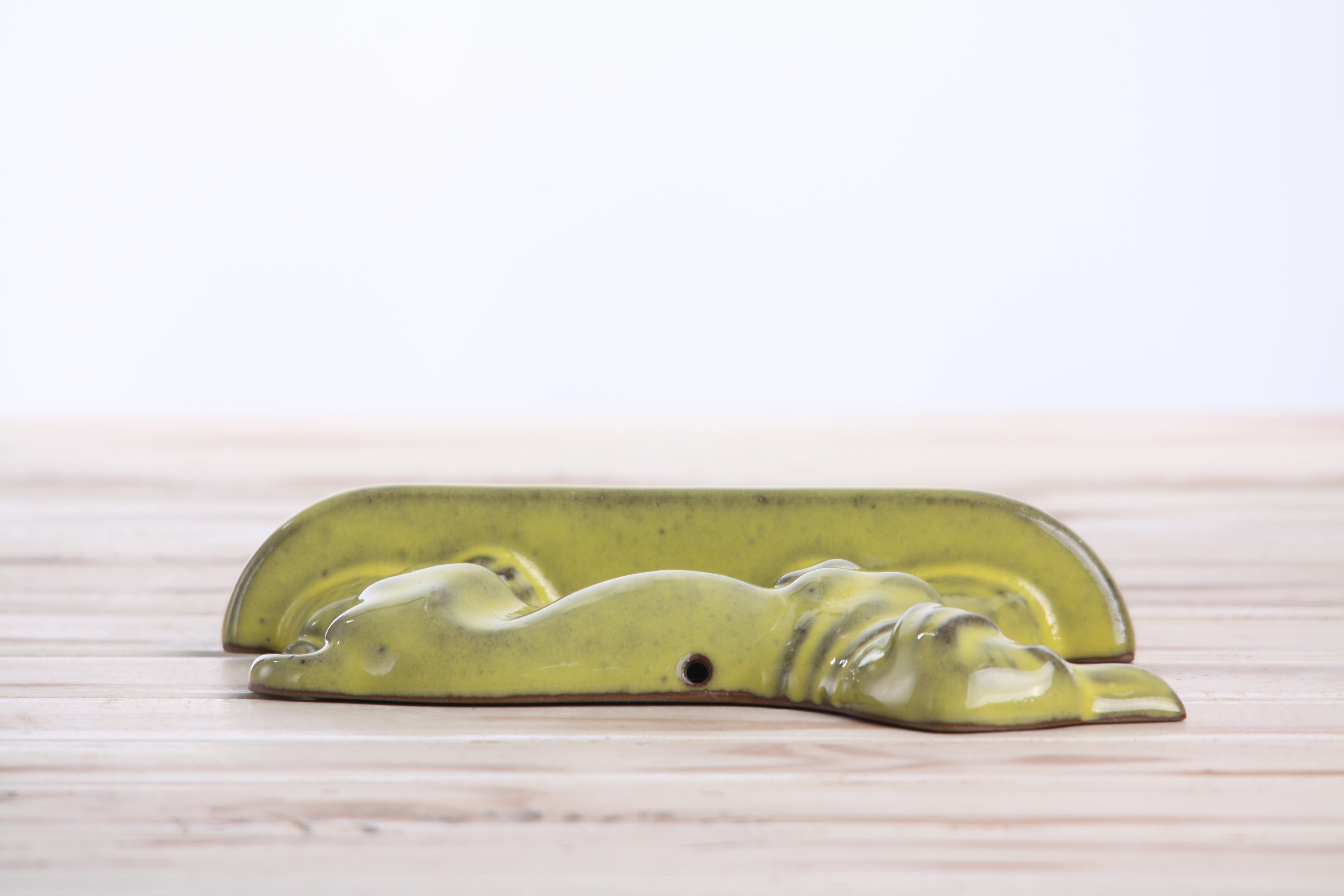 Willow Ceramics Dachshund Wall Hanging – Handmade Stoneware Ceramic Sausage Dog Wall Art with Metal Hanging Hook, High‑Fired Handmade Décor, Made in Colorado, USA (Yellow Left)