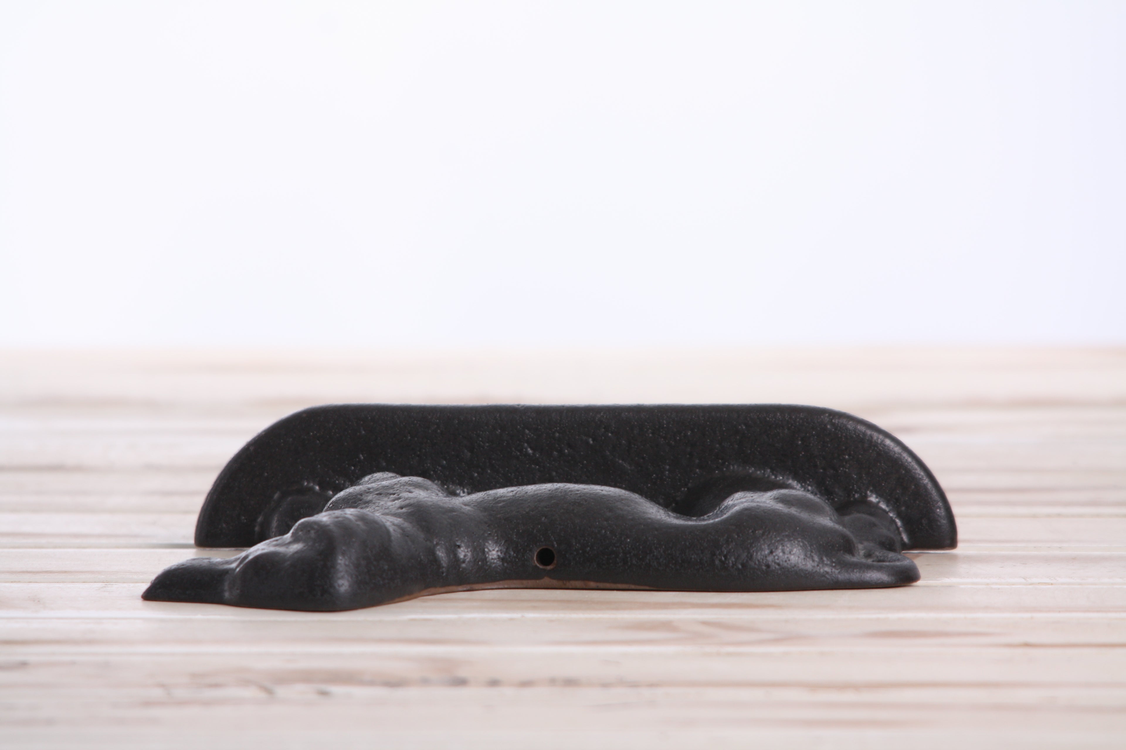 Willow Ceramics Dachshund Wall Hanging – Handmade Stoneware Ceramic Sausage Dog Wall Art with Metal Hanging Hook, High‑Fired Handmade Décor, Made in Colorado, USA (Matt Black Right)