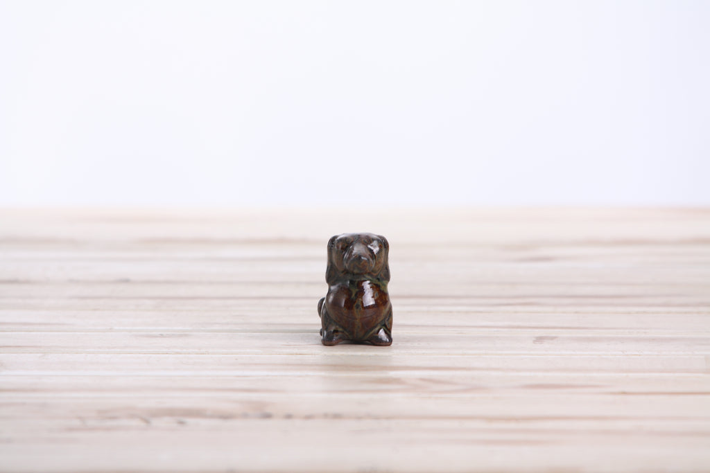 Willow Ceramics Butch the Dachshund Figurine – Mini Handmade Ceramic Dog Sculpture, High‑Fired Stoneware Décor, Made in Colorado, USA (Dark Honey)