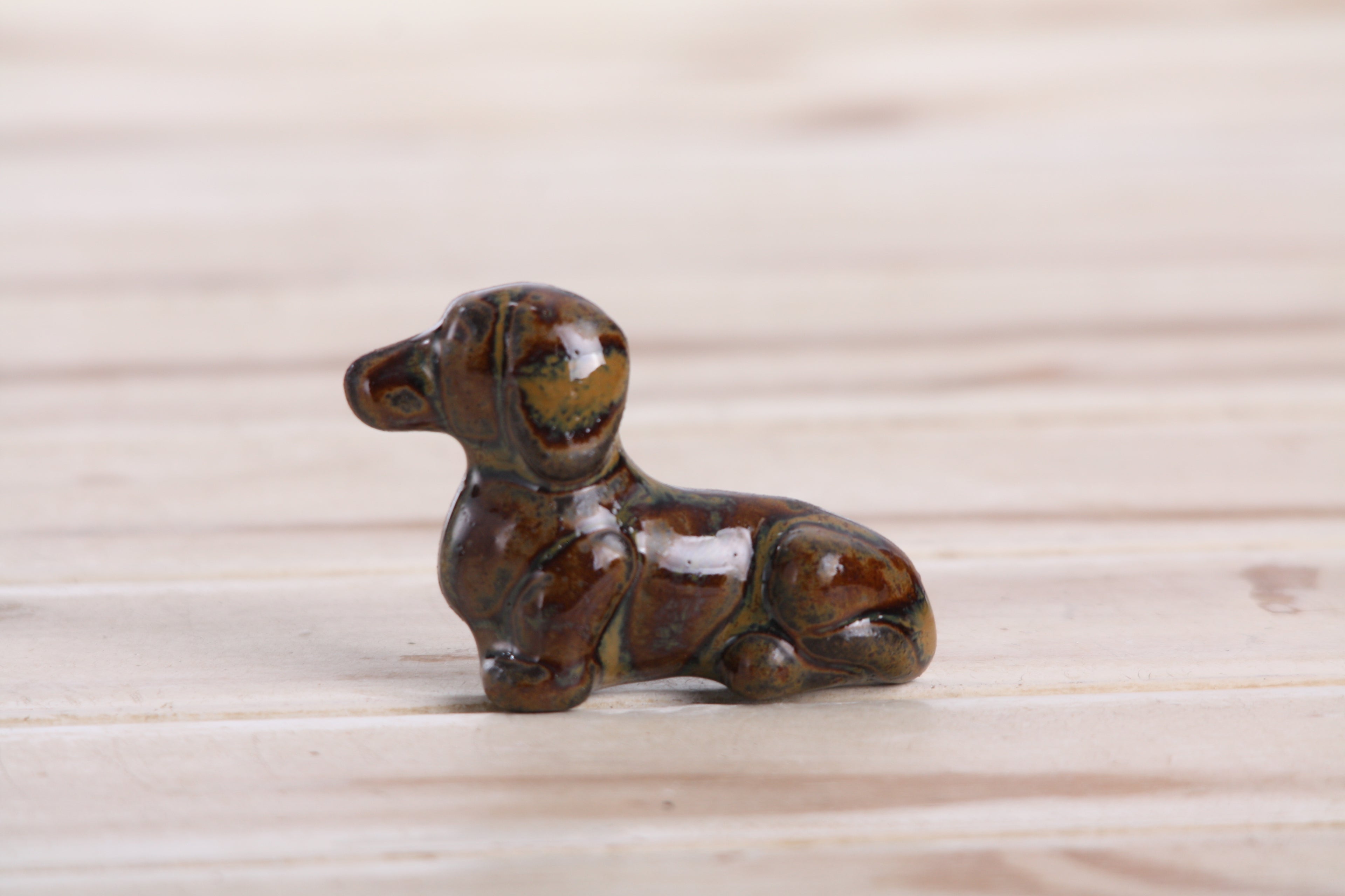 Willow Ceramics Butch the Dachshund Magnet – Mini Handmade Ceramic Dog Figurine Fridge Magnet, High‑Fired Stoneware Décor, Made in Colorado, USA (Dark Honey)