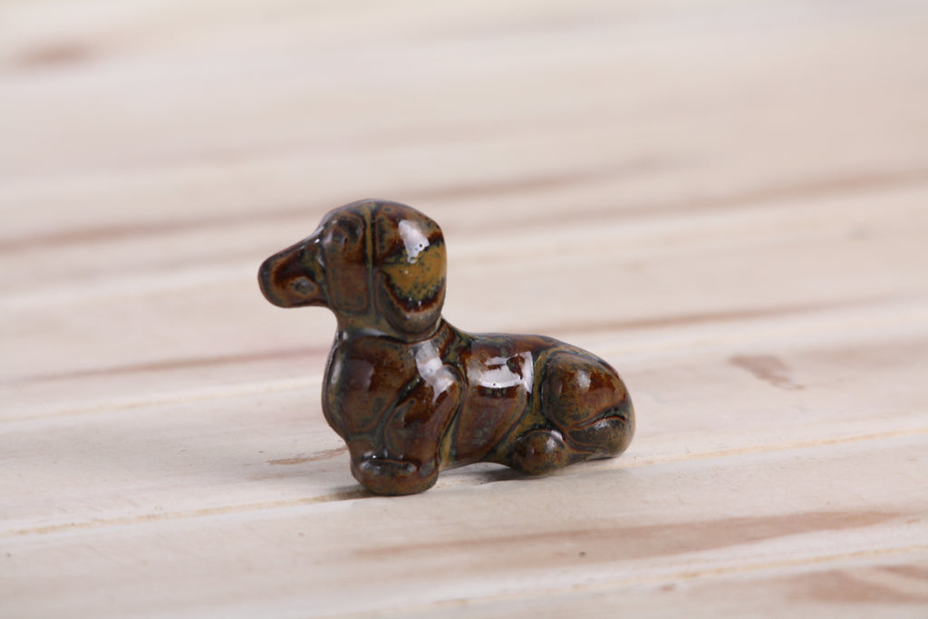 Willow Ceramics Butch the Dachshund Magnet – Mini Handmade Ceramic Dog Figurine Fridge Magnet, High‑Fired Stoneware Décor, Made in Colorado, USA (Dark Honey)