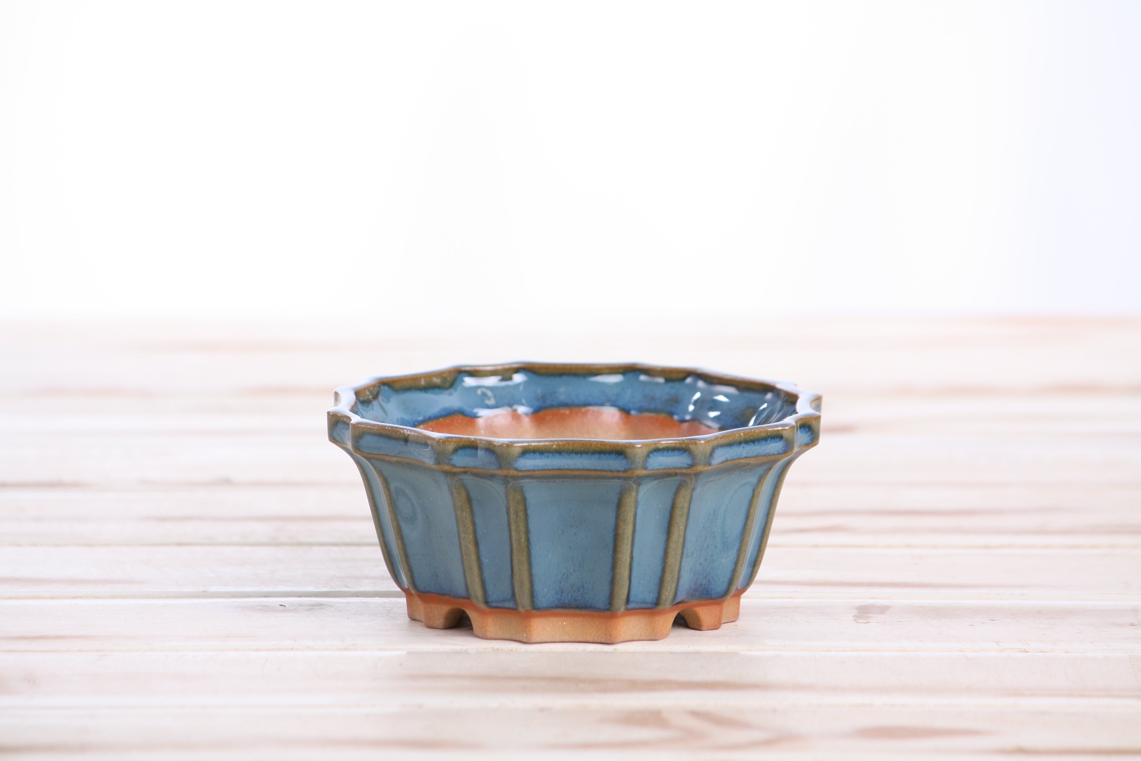 Willow Bonsai Ceramics Flower Design Bonsai Pot 4.5 Inch – Elegant Ceramic Bonsai & Succulent Planter, High‑Fired Frost‑Proof Stoneware with Drainage & Wiring Holes, Handmade in USA (Peacock 2025)