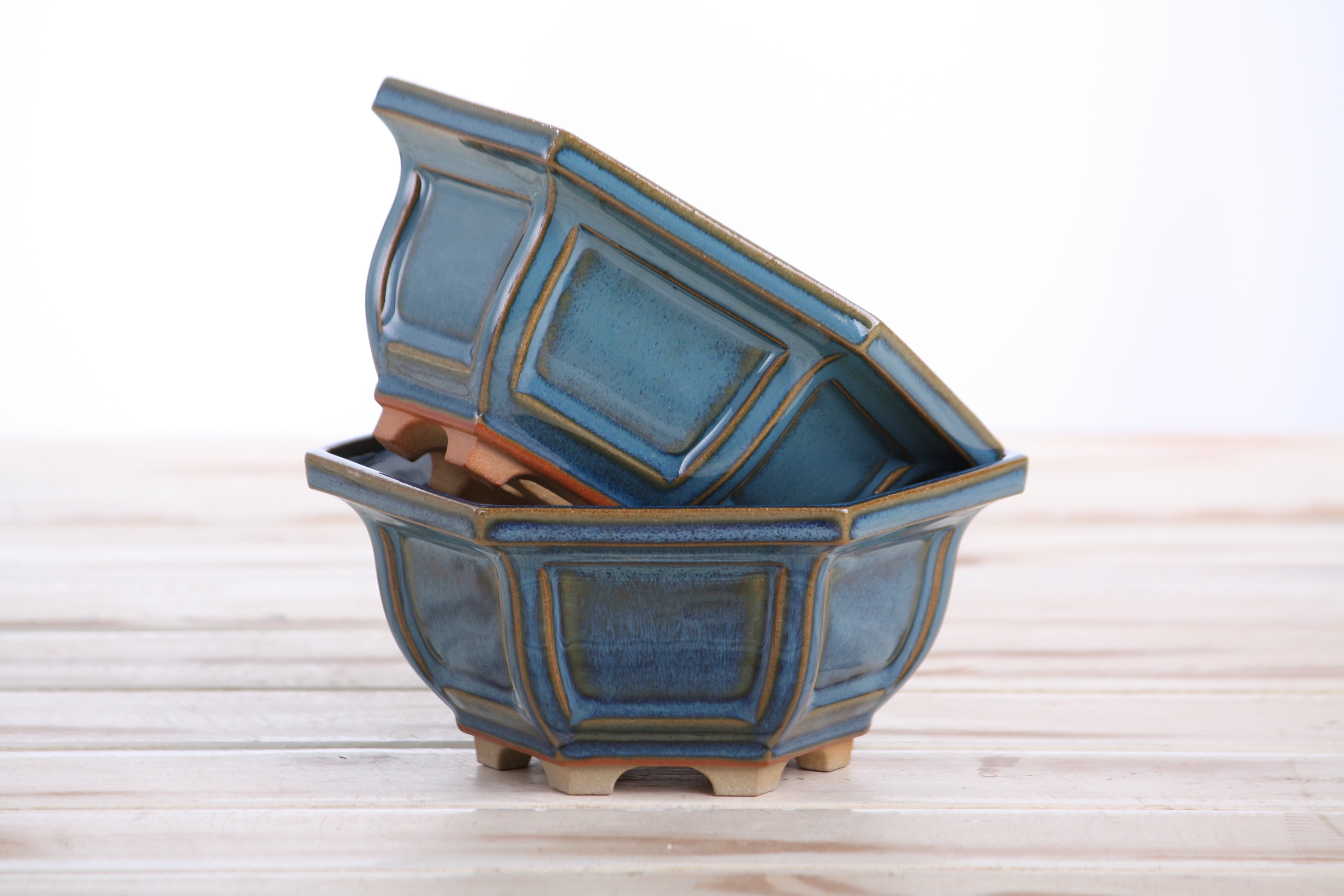 Willow Bonsai Ceramics Hexagonal Windowed Bonsai Pot 5 Inch – Semi‑Cascade Planter, High‑Fired Frost‑Proof Stoneware with Drainage & Wiring Holes, Handmade in USA (Peacock 2025)